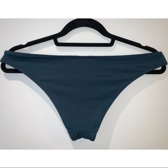 Bikini bottoms - Picture 2 of 3